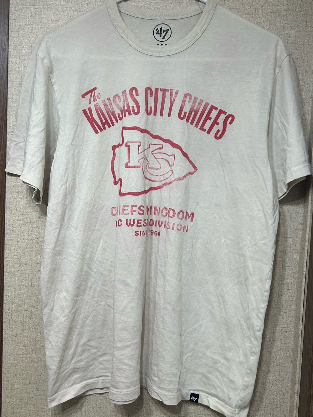 47 Brand Kansas City Chiefs Cream Graphic Tee with Red Logo